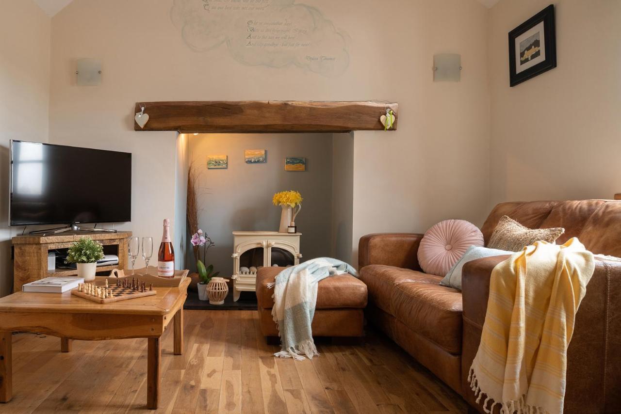 Beautiful Countryside Cottage On The North Wales Coast Abergele Buitenkant foto