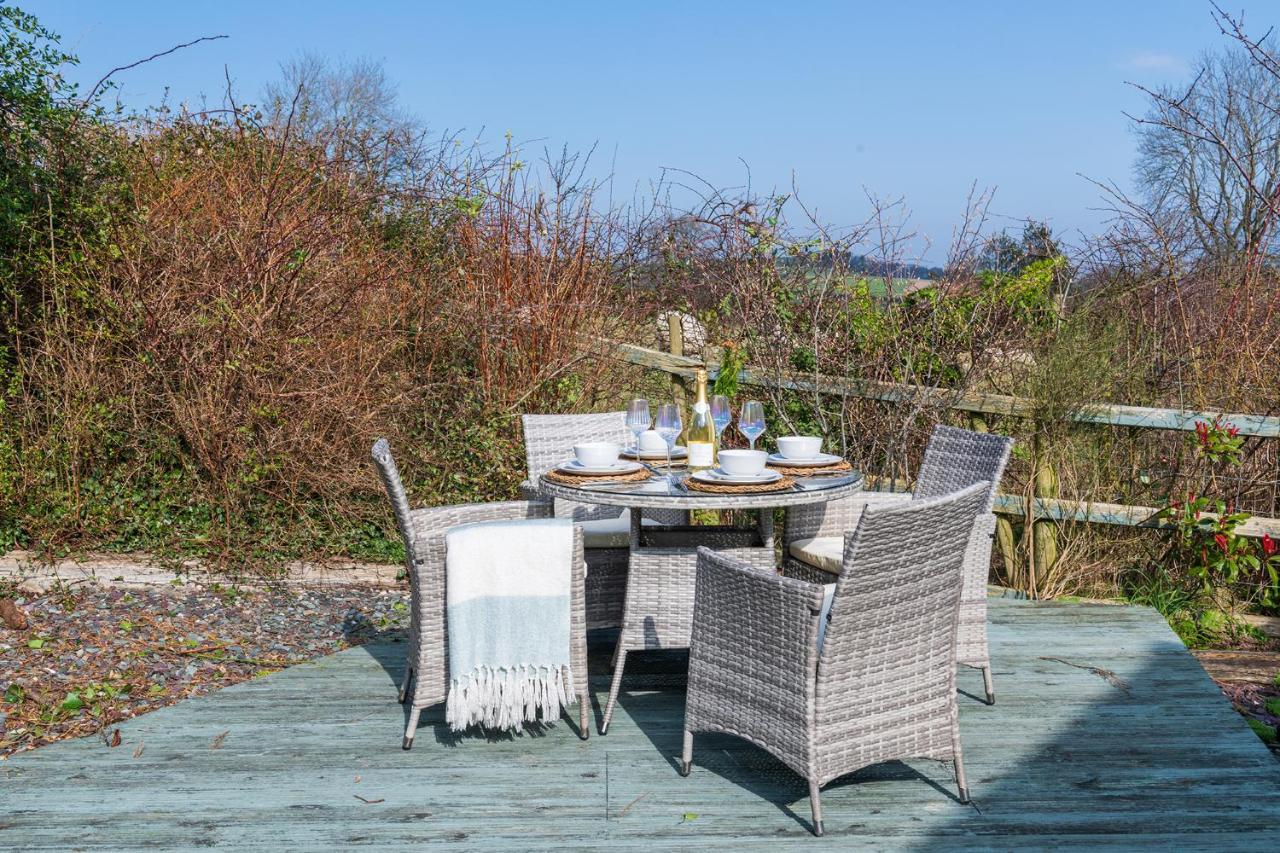 Beautiful Countryside Cottage On The North Wales Coast Abergele Buitenkant foto