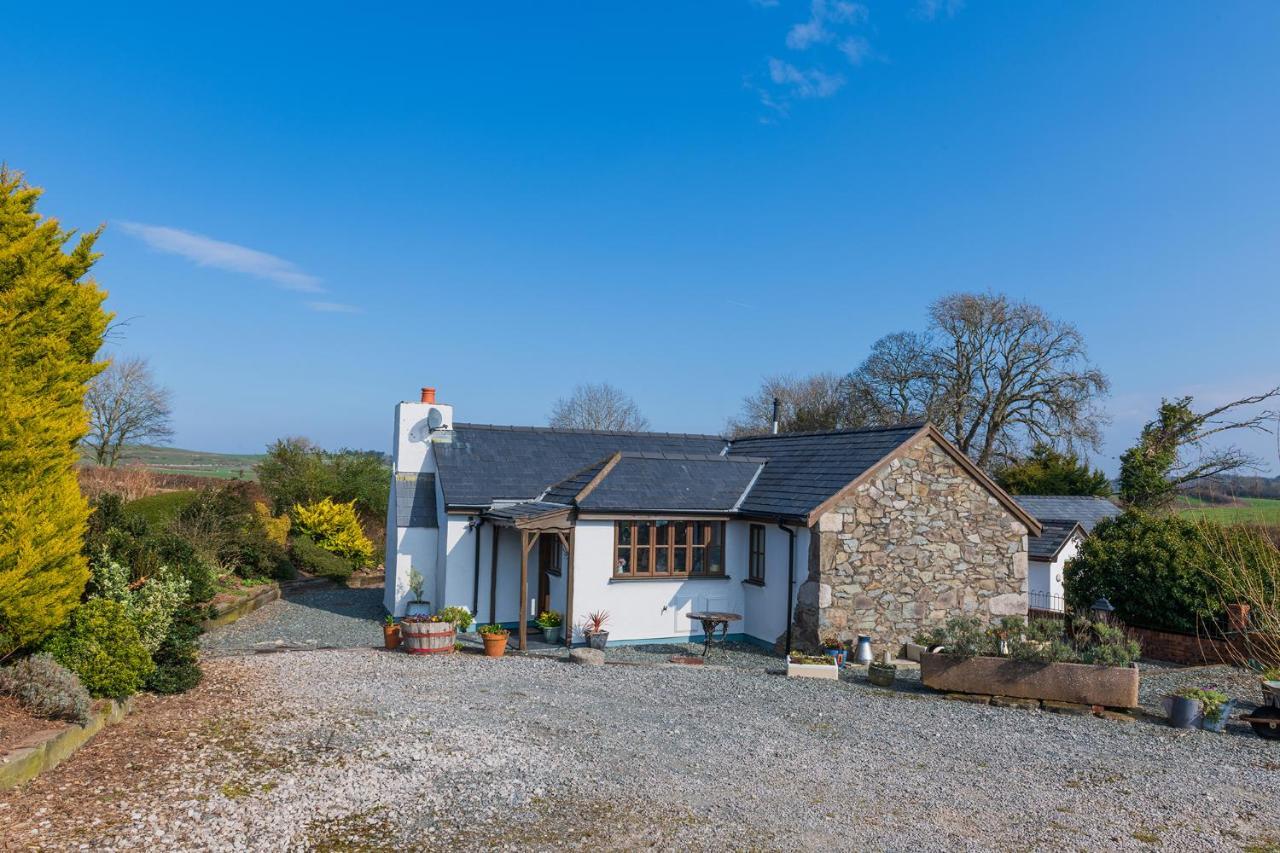 Beautiful Countryside Cottage On The North Wales Coast Abergele Buitenkant foto